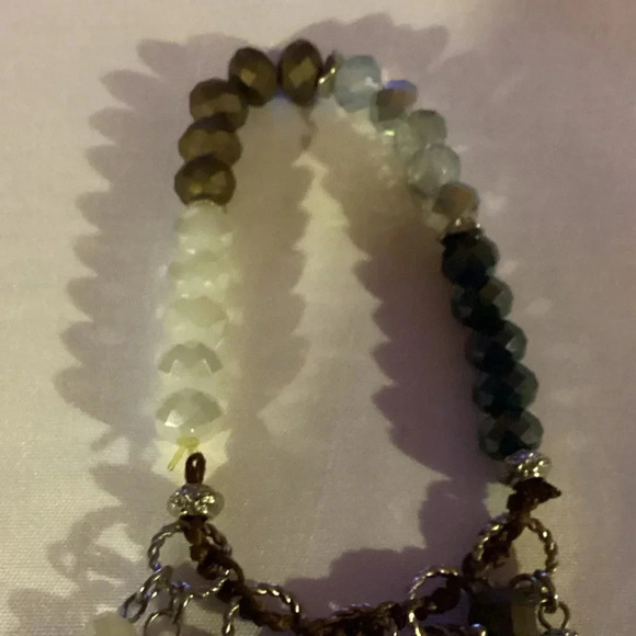 Blue Beaded Silver Tone Stretch Bracelet - Picture 3 of 3